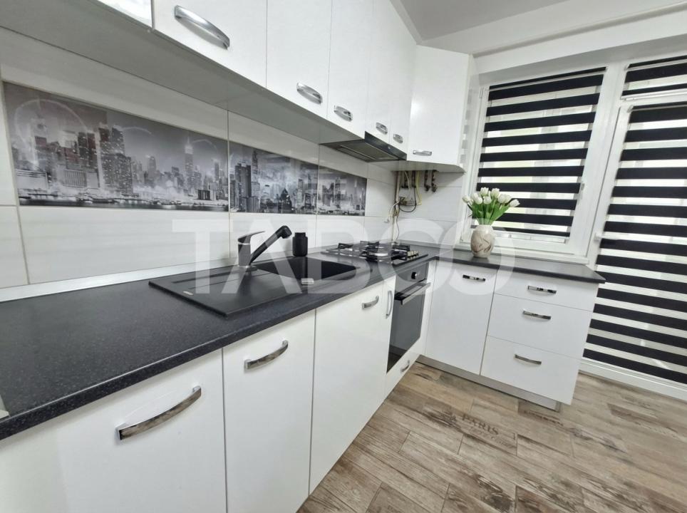 Apartament de vanzare etaj 1 cu 3 camere balcon parcare Arhitectilor