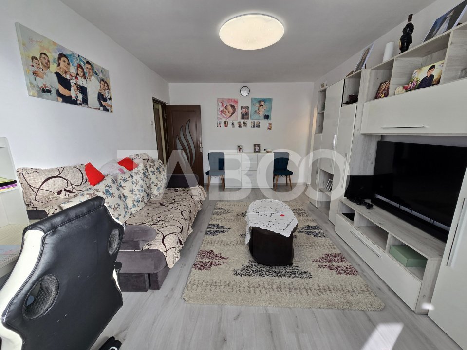 Apartament de vanzare etaj intermediar 3 si pivnita Vasile Aaron Sibiu