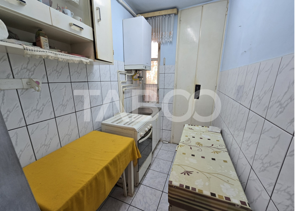 Apartament de vanzare etajul 1 balcon Mihai Viteazu Cedonia Sibiu