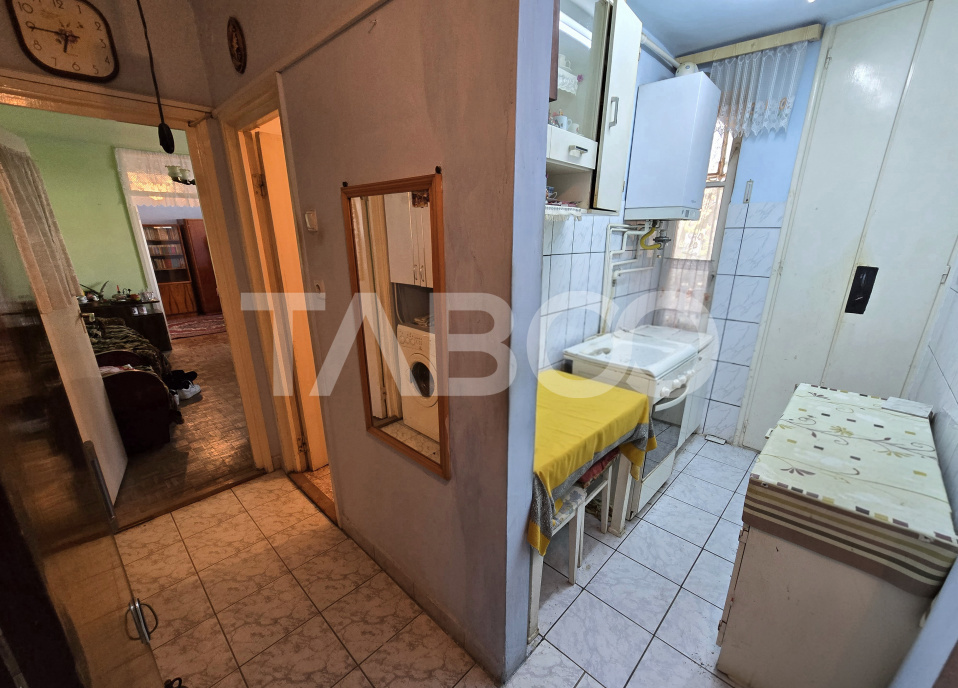 Apartament de vanzare etajul 1 balcon Mihai Viteazu Cedonia Sibiu