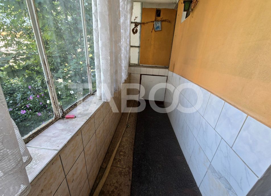 Apartament de vanzare etajul 1 balcon Mihai Viteazu Cedonia Sibiu