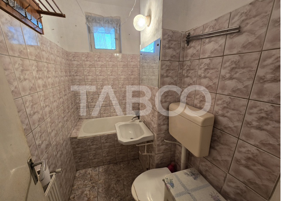 Apartament de vanzare etajul 1 balcon Mihai Viteazu Cedonia Sibiu