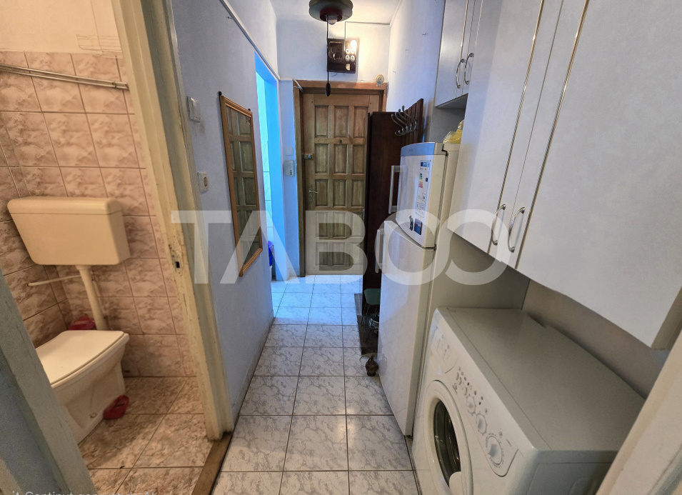 Apartament de vanzare etajul 1 balcon Mihai Viteazu Cedonia Sibiu