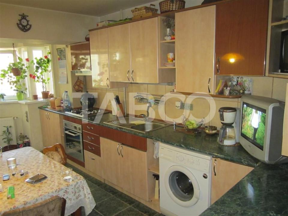 Apartament de vanzare in Sibiu cu 3 camere zona Terezian