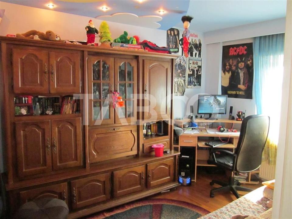 Apartament de vanzare in Sibiu cu 3 camere zona Terezian
