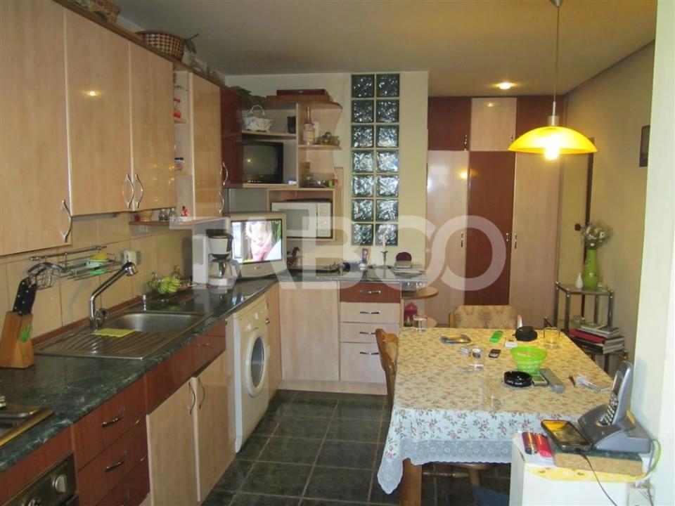 Apartament de vanzare in Sibiu cu 3 camere zona Terezian