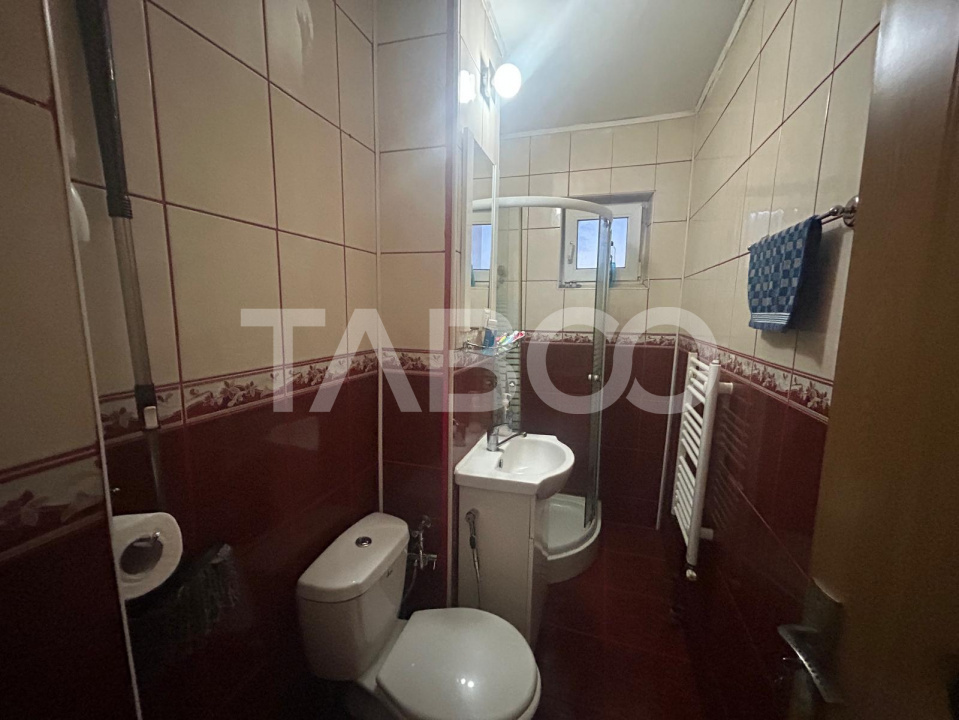 Apartament de vanzare in zona Vasile Aaron pretabil investitie sigura