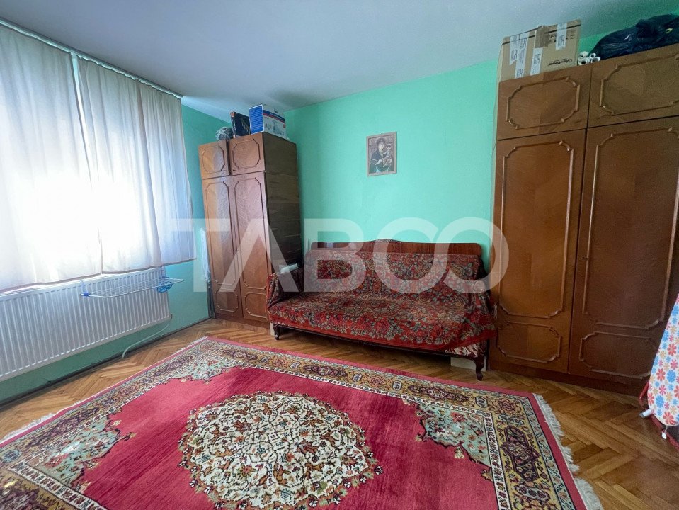 Apartament de vanzare la casa 109 mpu Zona linistita Turnisor Sibiu