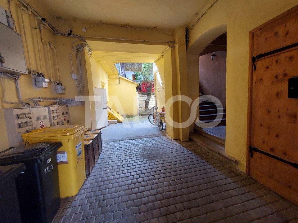 Apartament de vanzare la casa 56 mpu 2 camere Sibiu Centrul Istoric 