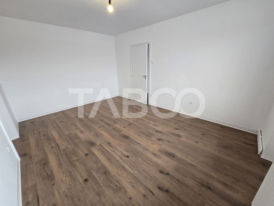 Apartament de vanzare la etaj intermediar 2 renovat balcon Terezian in Sibiu - Lunga