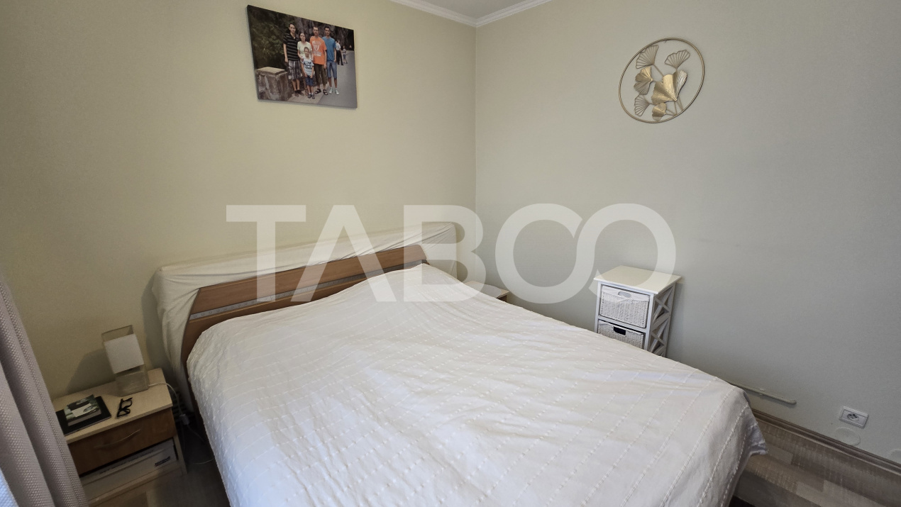 Apartament de vanzare la etaj intermediar 3 camere si balcon Turnisor 