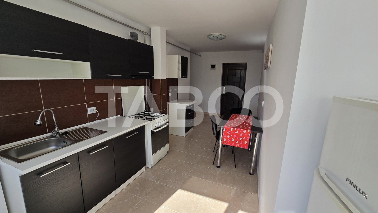 Apartament de vanzare Tilisca 3 camere balcon cu vedere spre munti