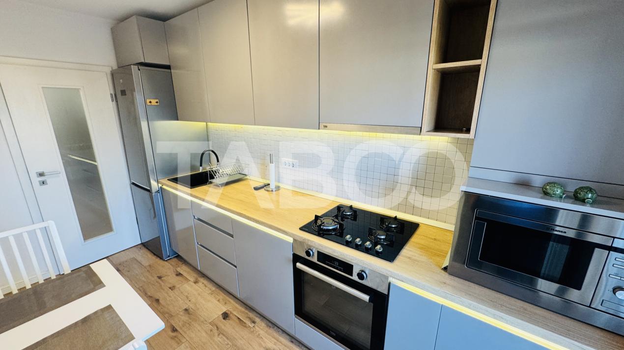 Apartament de vanzare ULTRAMODERN 57mpu balcon 12mpu Mihai Viteazul