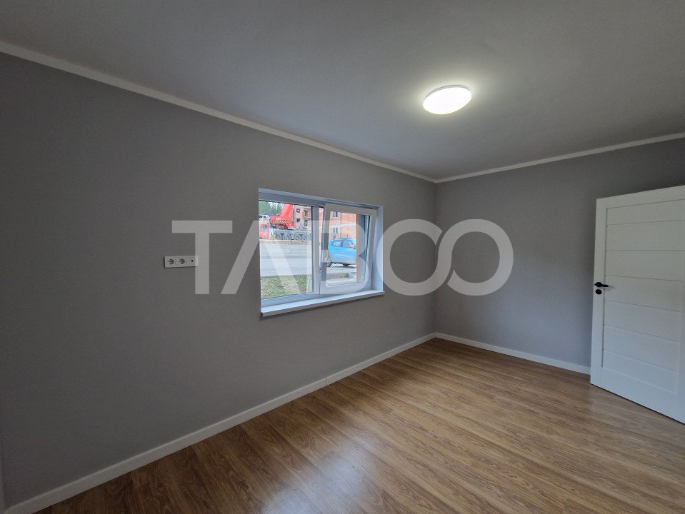 Apartament decomandat 2 camere 54 mp utilli loc de parcare Cristian