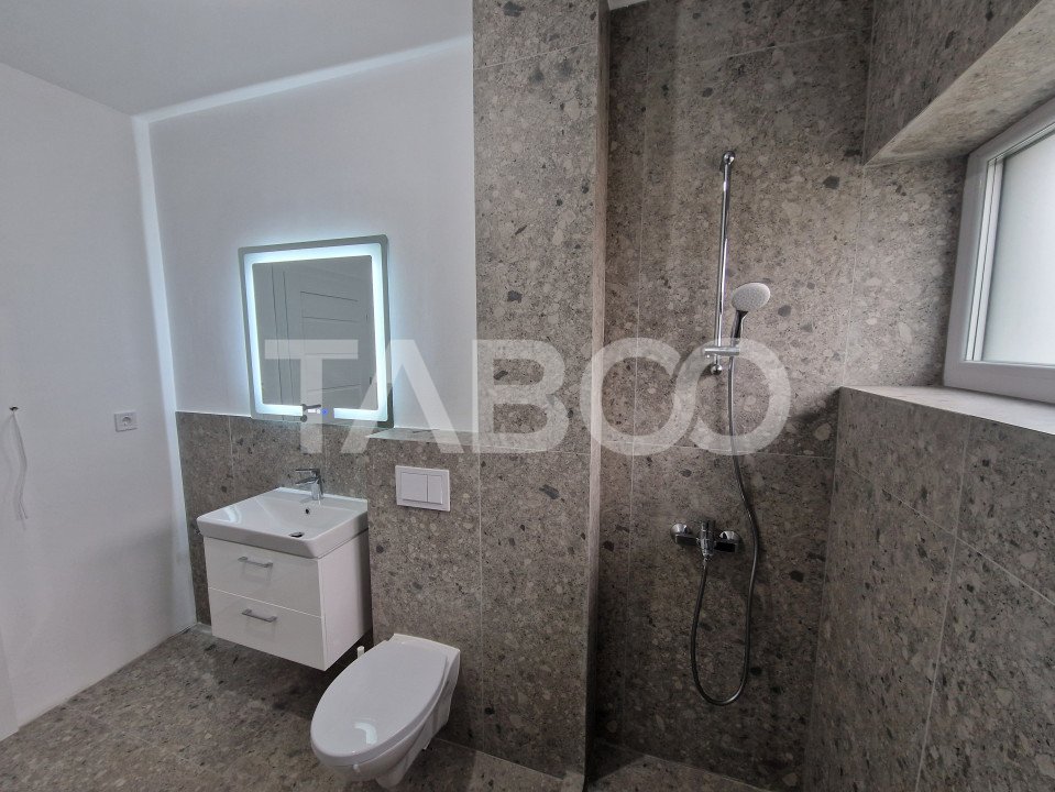 Apartament decomandat 2 camere 54 mp utilli loc de parcare Cristian