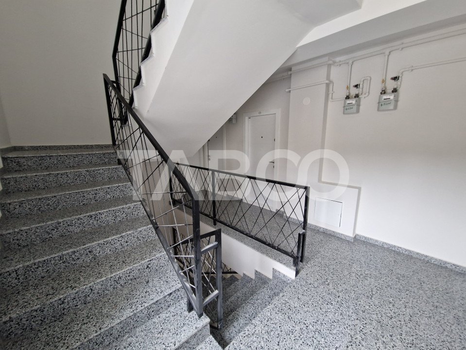 Apartament decomandat 2 camere 54 mp utilli loc de parcare Cristian