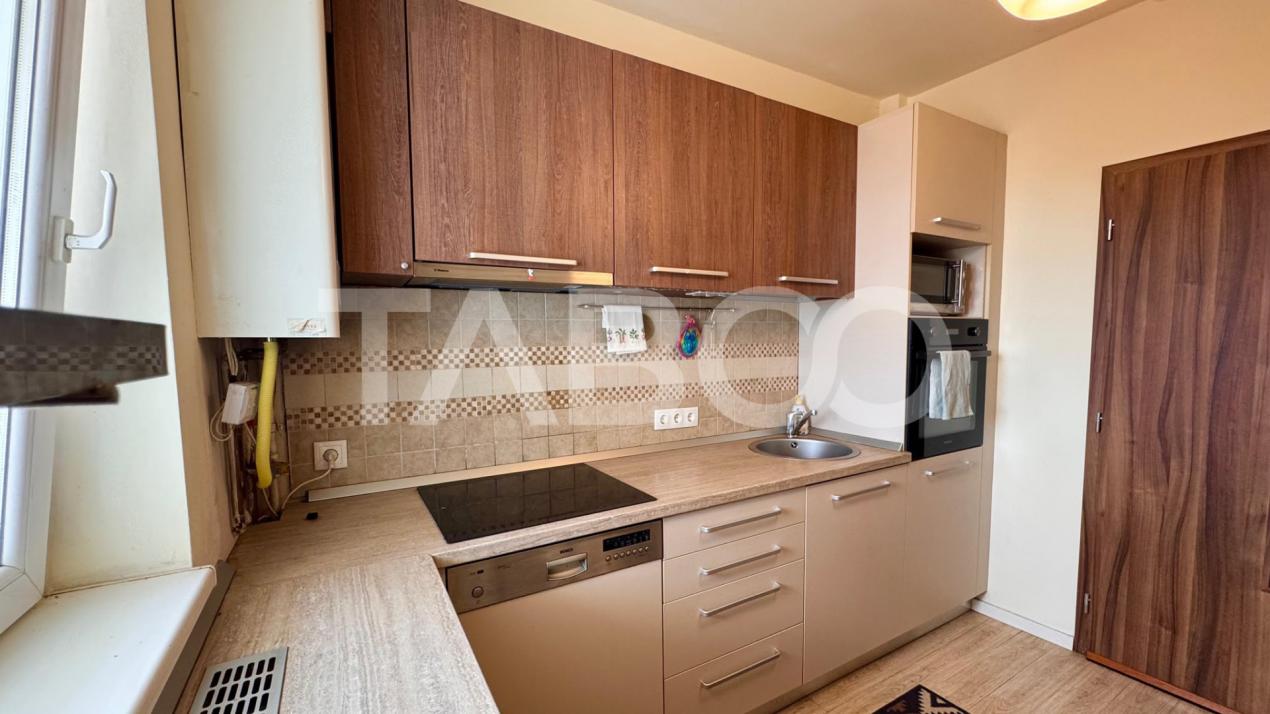Apartament decomandat 2 camere 55 mpu balcon 3 mp de vanzare