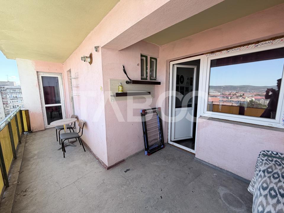 Apartament decomandat 2 camere 56 mpu cu balcon 14 mp Mihai Viteazul