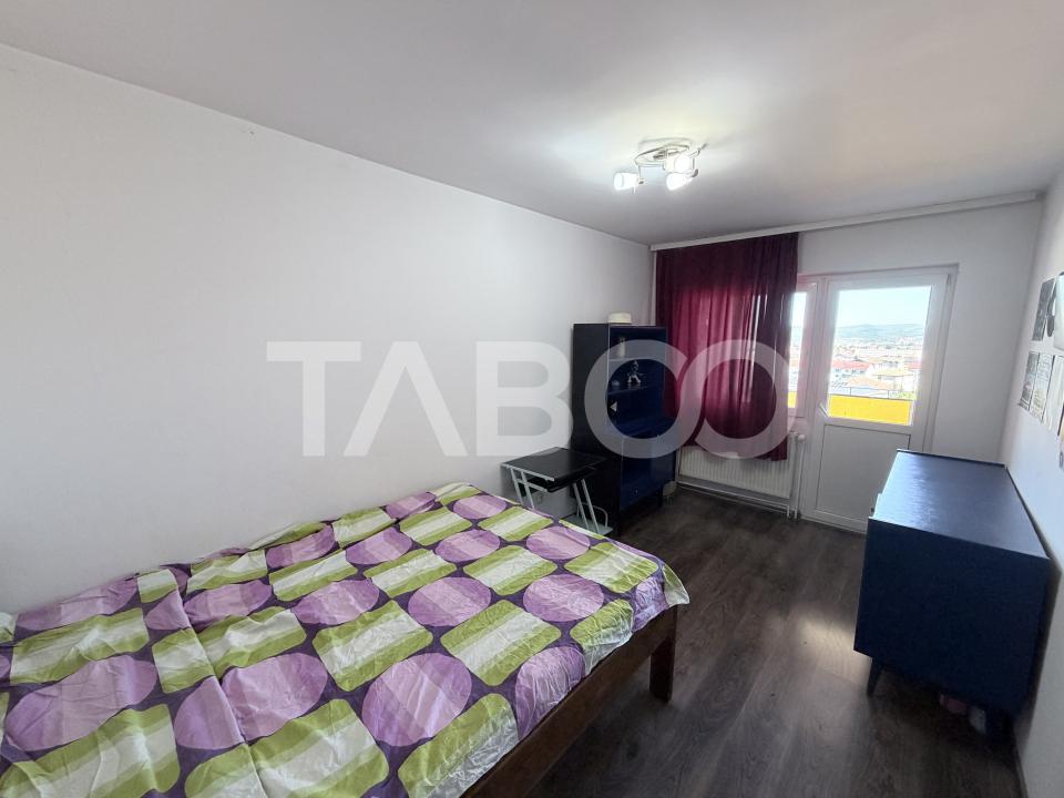 Apartament decomandat 2 camere 56 mpu cu balcon 14 mp Mihai Viteazul