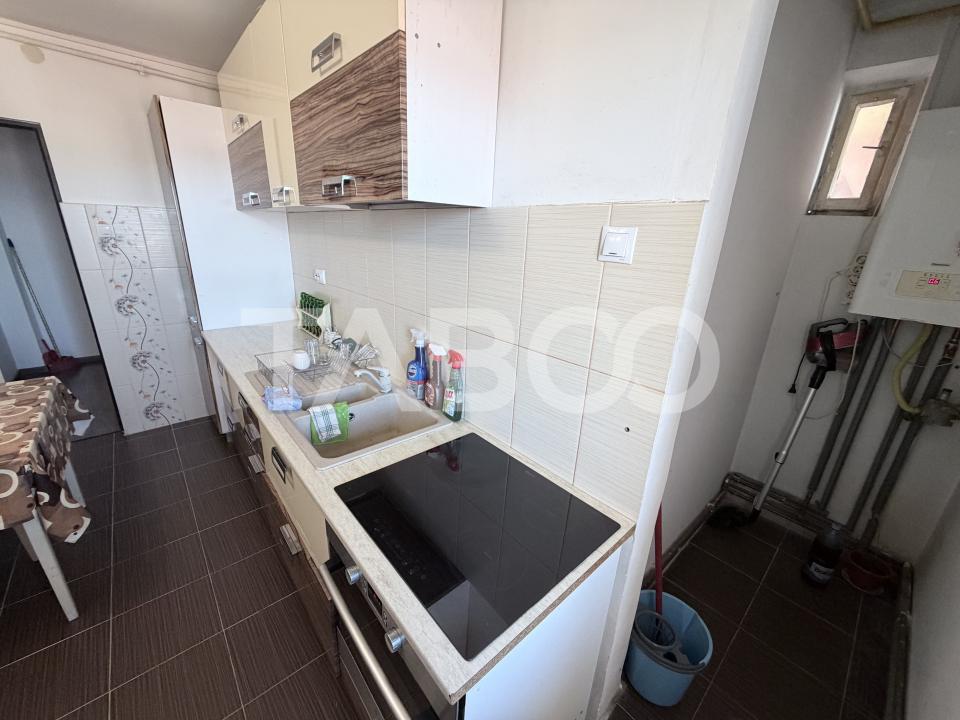 Apartament decomandat 2 camere 56 mpu cu balcon 14 mp Mihai Viteazul