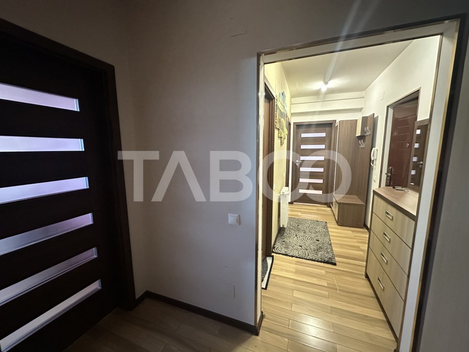 Apartament decomandat 2 camere 60 mpu etaj 2 loc de parcare si garaj