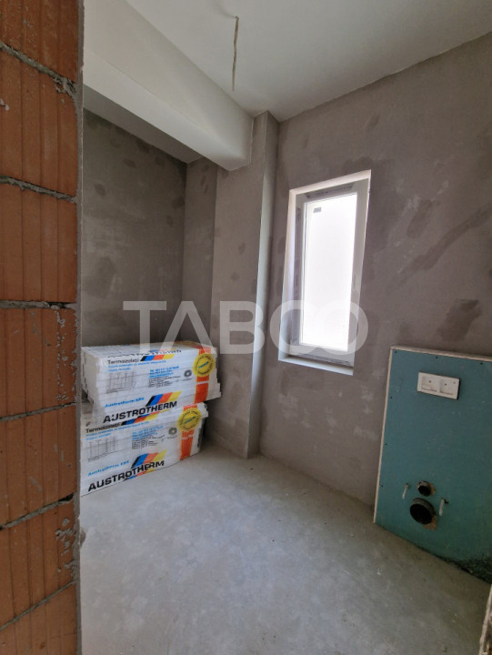 Apartament decomandat 2 camere 63 mpu 2 balcoane zona Rahovei Sibiu