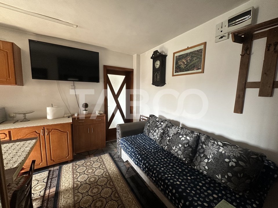 Apartament decomandat 2 camere boxa la subsol zona 1 Decembrie