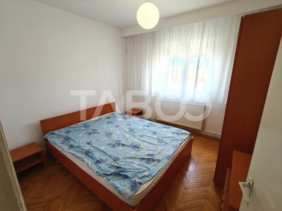 Apartament decomandat 2 camere cu pivnita si balcon - zona Terezian