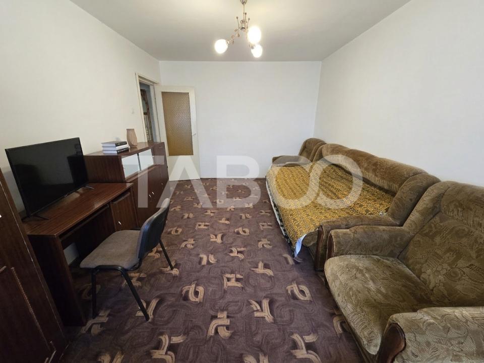 Apartament decomandat 2 camere etaj3 balcon pivnita Vasile Aaron Sibiu