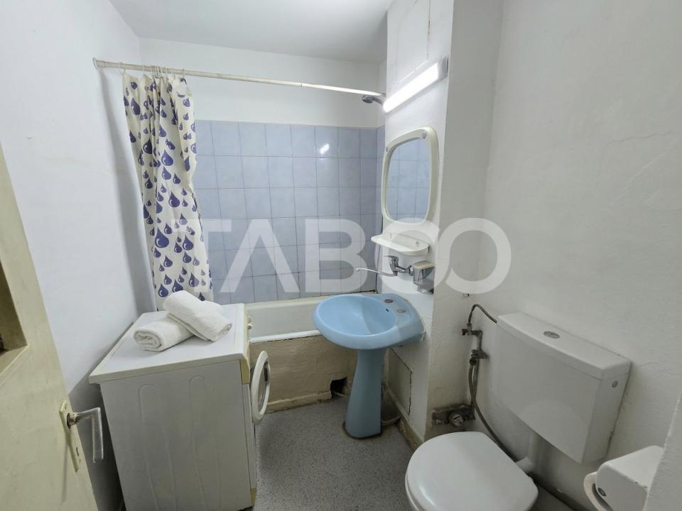 Apartament decomandat 2 camere etaj3 balcon pivnita Vasile Aaron Sibiu