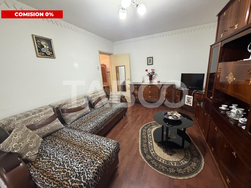 Apartament decomandat 2 camere parter boxa la subsol zona 1 Decembrie in Fagaras - 1 Decembrie 1918