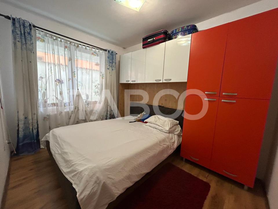 Apartament decomandat  2 camere si balcon 54 mpu zona Brana Selimbar