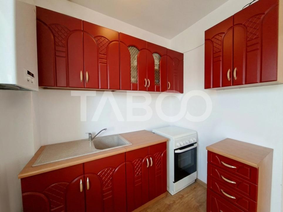 Apartament decomandat 2 camere si balcon Selimbar Brana