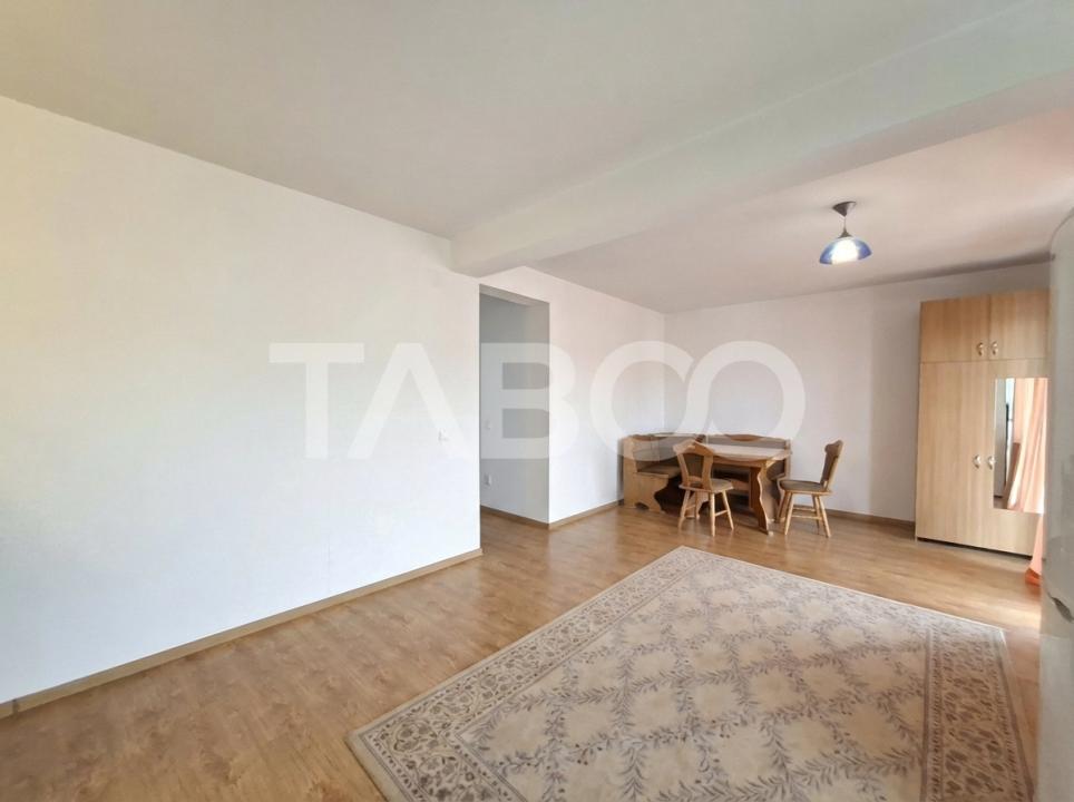 Apartament decomandat 2 camere si balcon Selimbar Brana in Sibiu - Petru Rares