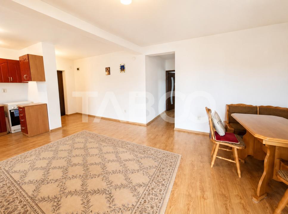 Apartament decomandat 2 camere si balcon Selimbar Brana