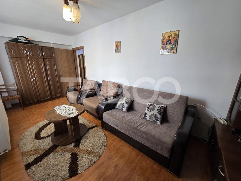 Apartament decomandat 3 camere 2 bai 66 mp parcare boxa Terezian Sibiu