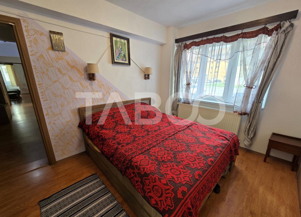 Apartament decomandat 3 camere 2 bai 66 mp parcare boxa Terezian Sibiu in Sibiu - Daliei
