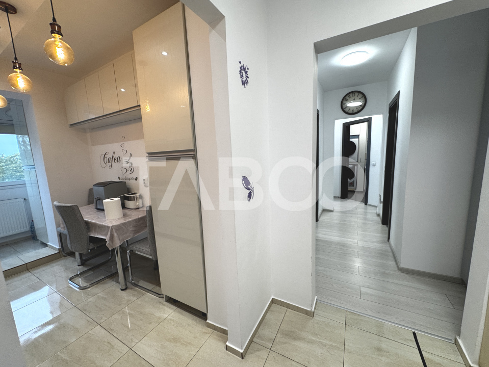 Apartament decomandat 3 camere 2 bai 73 mp etaj 3 balcon Mihai Viteazu