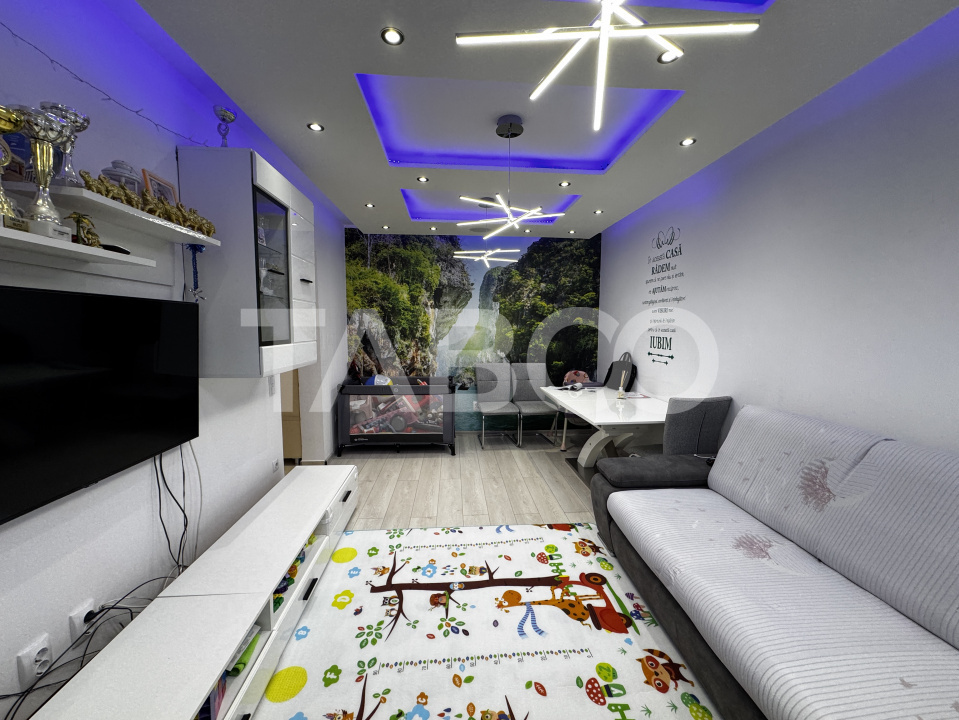 Apartament decomandat 3 camere 2 bai 73 mp etaj 3 balcon Mihai Viteazu