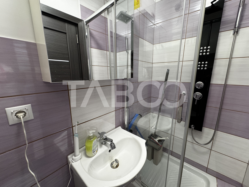 Apartament decomandat 3 camere 2 bai 73 mp etaj 3 balcon Mihai Viteazu