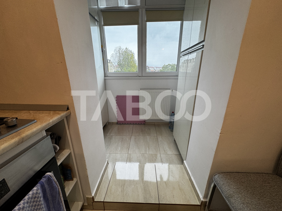 Apartament decomandat 3 camere 2 bai 73 mp etaj 3 balcon Mihai Viteazu