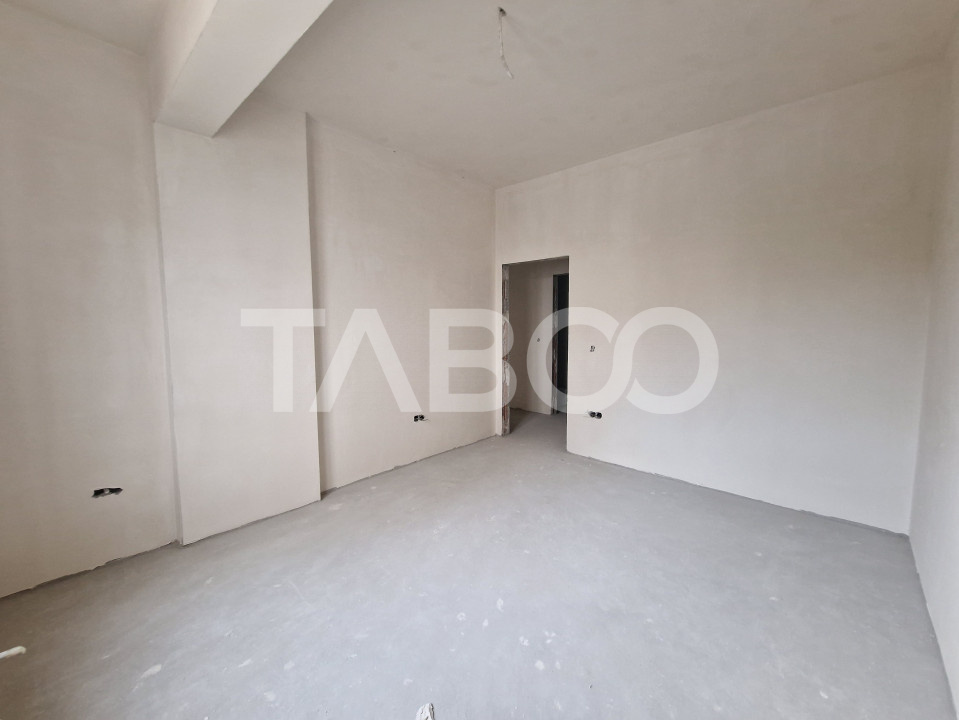Apartament decomandat 3 camere 2 bai 83 mpu 2 balcoane Sibiu Rahovei