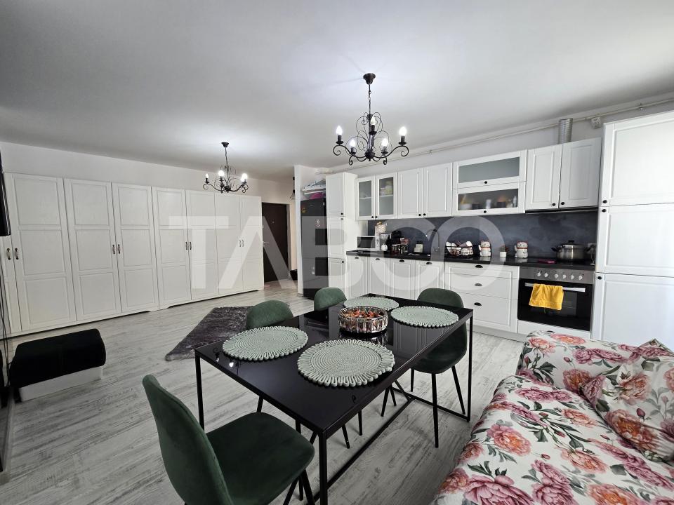 Apartament decomandat 3 camere 2 bai balcon lift City Residence Sibiu