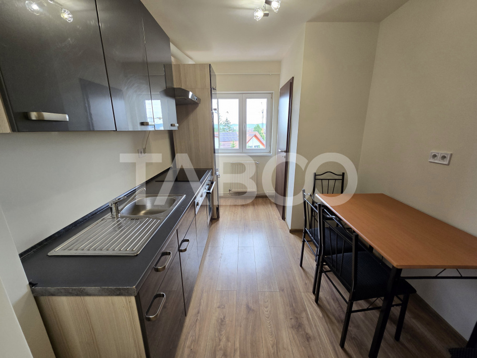 Apartament decomandat 3 camere 2 bai balcon pivnita Siretului Sibiu