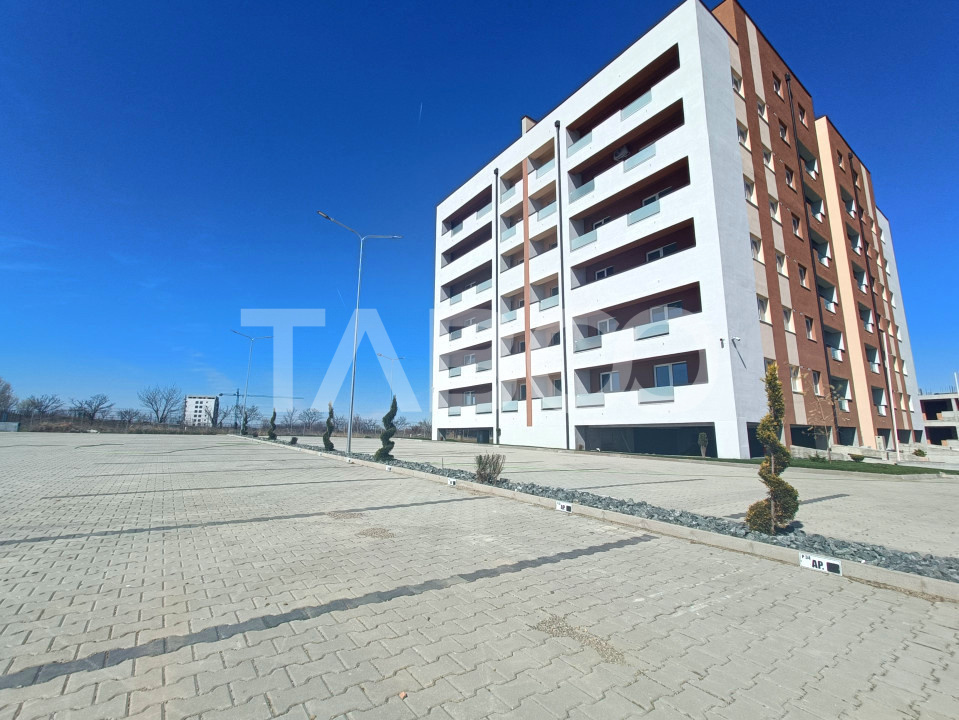 Apartament decomandat 3 camere 2 bai - bucatarie separata - intabulat