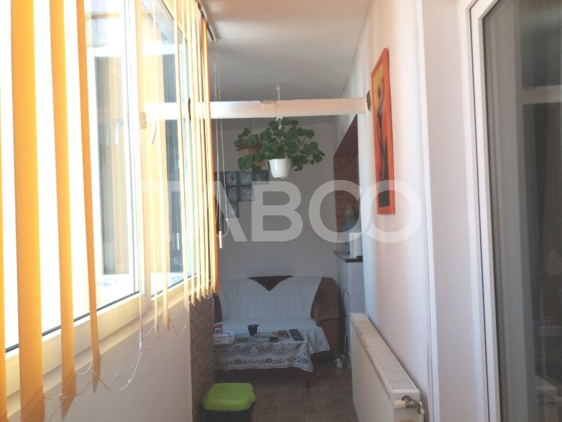 Apartament decomandat 3 camere  2 bai etaj 3 balcon zona buna Cisnadie