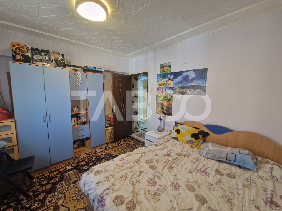 Apartament decomandat 3 camere 2 bai Semaforului Vasile Aaron