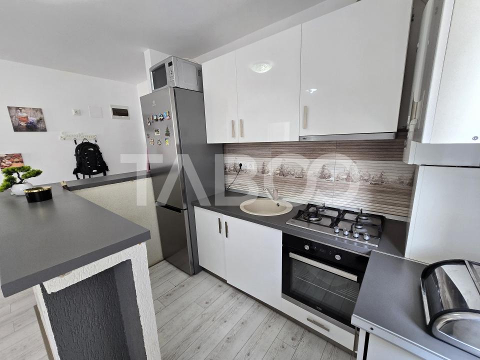 Apartament decomandat 3 camere 2 balcoane parcare etaj 1 Arhitectilor