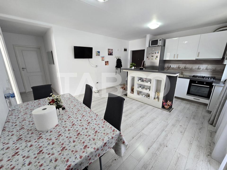 Apartament decomandat 3 camere 2 balcoane parcare etaj 1 Arhitectilor in Sibiu - Daniel Renard