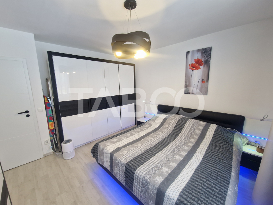 Apartament decomandat 3 camere 53 mpu loc de parcare Calea Surii Mici